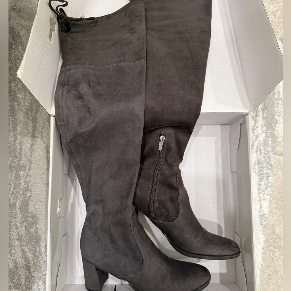 Marc Fisher Lencon Over the Knee Boots (size 7.5) - Picture 4 of 6